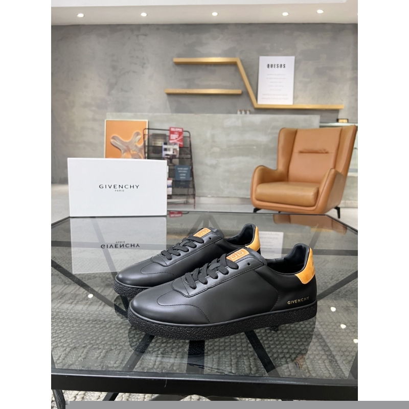 Givenchy Sneakers